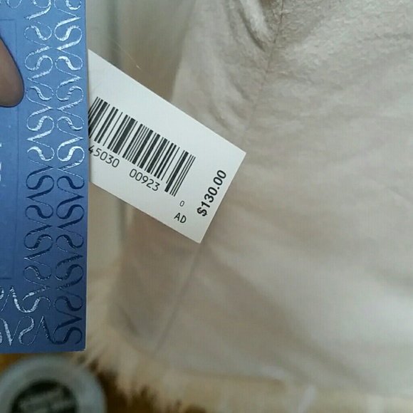 Simply Vera Fur Vest S/M.  NWT. - Picture 5 of 5